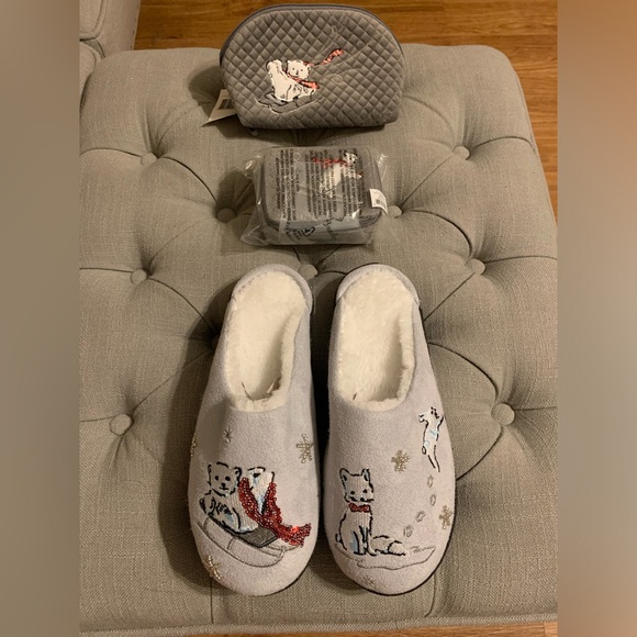 Vera Bradley Beary Merry embellished slippers - Picture 13 of 13